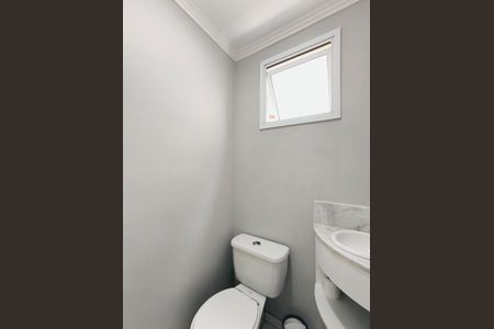 Casa de condomínio à venda com 110m², 3 quartos e 2 vagasLavabo