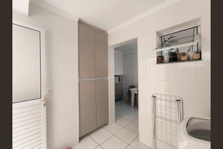 Casa de condomínio à venda com 110m², 3 quartos e 2 vagasÁrea de Serviço