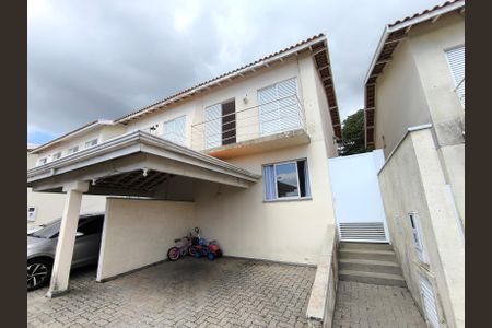 Casa de condomínio à venda com 110m², 3 quartos e 2 vagasFachada
