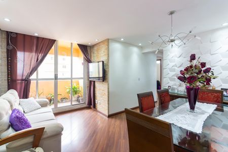 Sala  de apartamento para alugar com 3 quartos, 80m² em Jaguaribe, Osasco