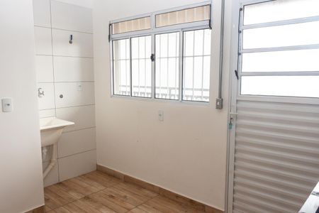Studio para alugar com 25m², 1 quarto e sem vaga Studio para alugar com 25m², 1 quarto e sem vagaCozinha e Área de Serviço