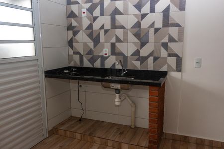 Cozinha e Área de Serviço de kitnet/studio para alugar com 1 quarto, 25m² em Jardim Domitila, São Paulo