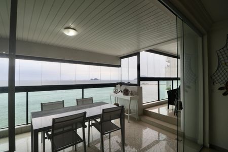 Apartamento para alugar com 220m², 4 quartos e 2 vagas Apartamento para alugar com 220m², 4 quartos e 2 vagasVaranda