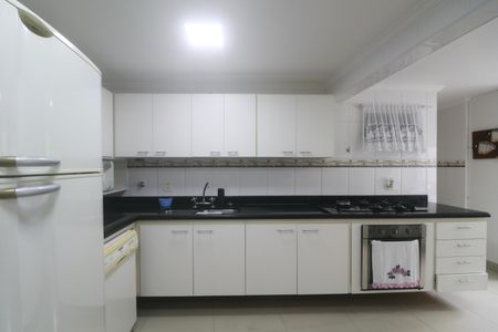 Apartamento para alugar com 220m², 4 quartos e 2 vagas Apartamento para alugar com 220m², 4 quartos e 2 vagasCozinha