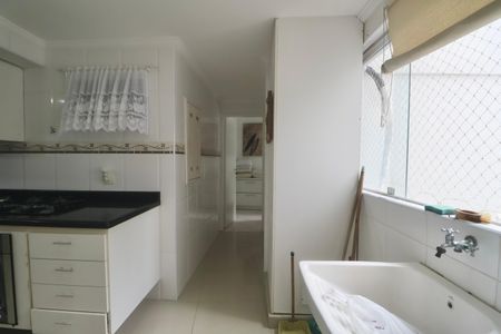 Apartamento para alugar com 220m², 4 quartos e 2 vagas Apartamento para alugar com 220m², 4 quartos e 2 vagasÁrea de Serviço