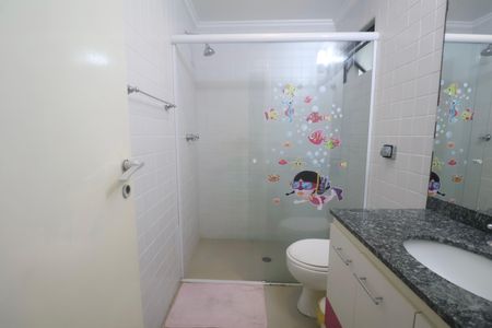 Apartamento para alugar com 220m², 4 quartos e 2 vagas Apartamento para alugar com 220m², 4 quartos e 2 vagasBanheiro Suíte 3