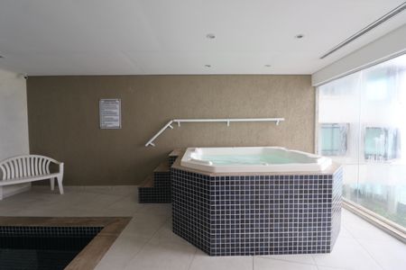 Apartamento para alugar com 220m², 4 quartos e 2 vagas Apartamento para alugar com 220m², 4 quartos e 2 vagasÁrea comum