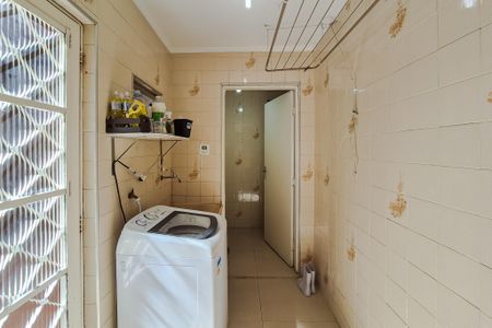 Casa à venda com 175m², 3 quartos e 1 vagaÁrea de Serviço