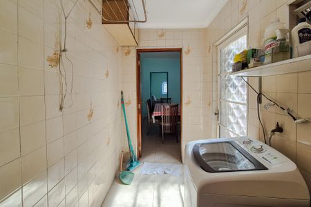 Casa à venda com 175m², 3 quartos e 1 vagaÁrea de Serviço