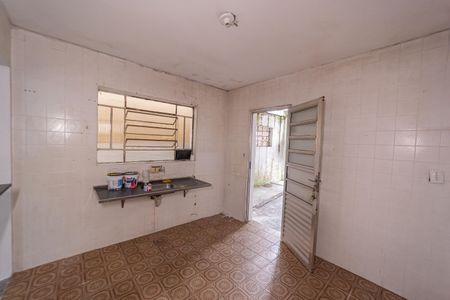 Cozinha de casa para alugar com 1 quarto, 80m² em Vila Mesquita, São Paulo