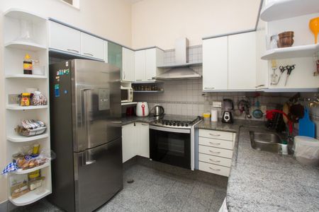 Casa para alugar com 395m², 4 quartos e 4 vagas