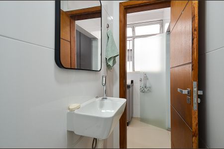 Apartamento à venda com 111m², 3 quartos e 2 vagasBanheiro de serviço