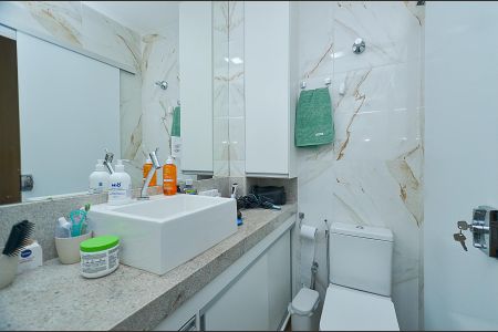 Apartamento à venda com 111m², 3 quartos e 2 vagasBanheiro Suíte