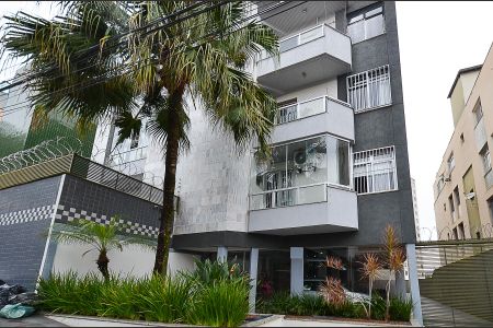 Apartamento à venda com 111m², 3 quartos e 2 vagasFachada