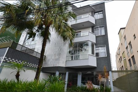 Apartamento à venda com 111m², 3 quartos e 2 vagasFachada
