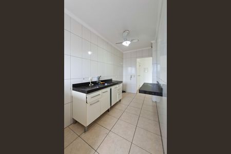 Apartamento para alugar com 90m², 2 quartos e 2 vagasCozinha 