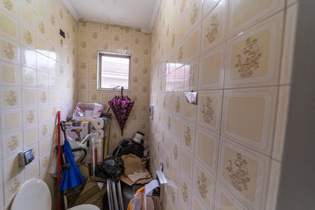 Casa à venda com 224m², 4 quartos e 2 vagasBanheiro 2