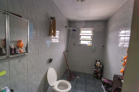 Casa à venda com 224m², 4 quartos e 2 vagasBanheiro 1