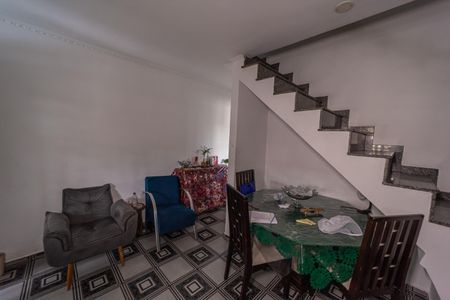 Sala de casa à venda com 3 quartos, 224m² em Vila Mesquita, São Paulo