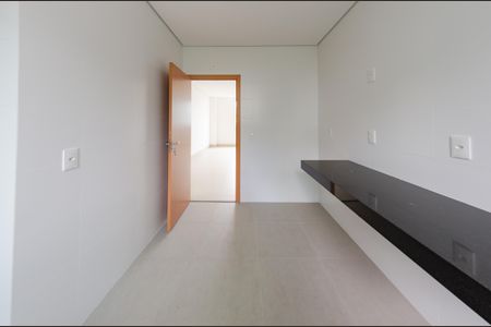 Apartamento à venda com 143m², 4 quartos e 3 vagasCozinha
