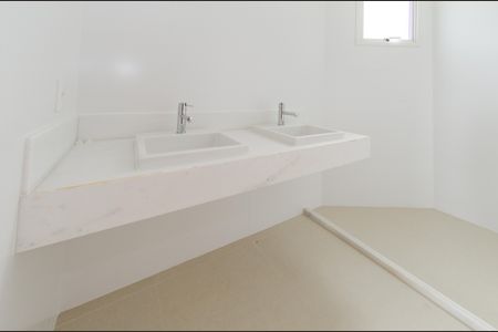 Apartamento à venda com 143m², 4 quartos e 3 vagasBanheiro suíte 1