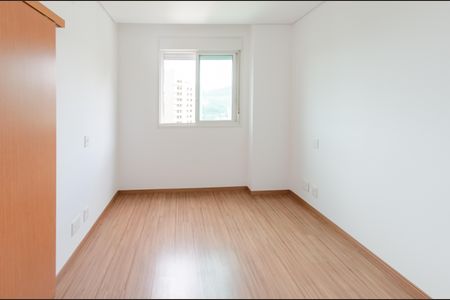 Apartamento à venda com 143m², 4 quartos e 3 vagasSemi-suíte 1