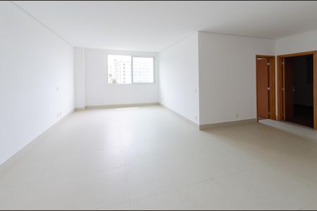 Apartamento à venda com 143m², 4 quartos e 3 vagasSala