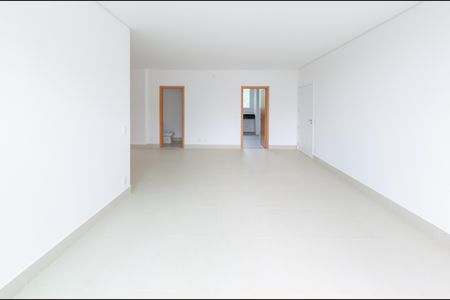 Apartamento à venda com 143m², 4 quartos e 3 vagasSala