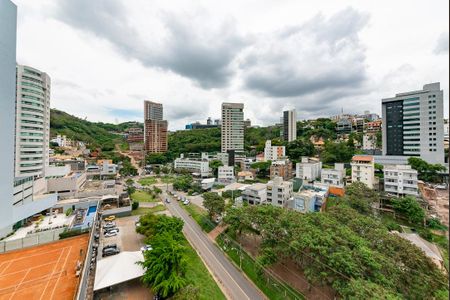 Apartamento à venda com 143m², 4 quartos e 3 vagasSemi Suíte 1