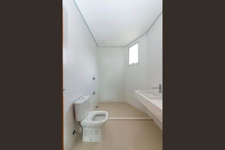 Apartamento à venda com 143m², 4 quartos e 3 vagasBanheiro da Suíte 1