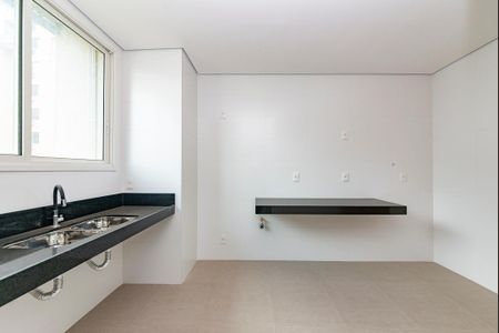 Apartamento à venda com 143m², 4 quartos e 3 vagasCozinha