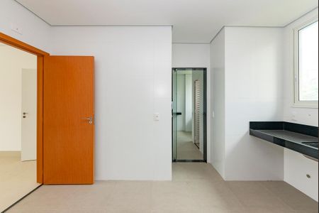 Apartamento à venda com 143m², 4 quartos e 3 vagasCozinha