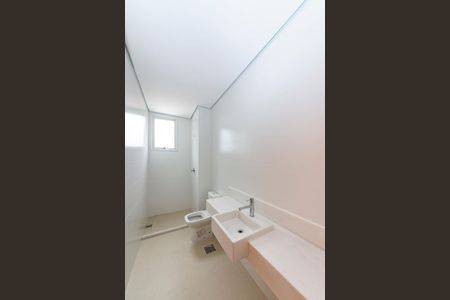 Apartamento à venda com 143m², 4 quartos e 3 vagasBanheiro da Suíte 2