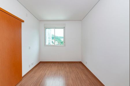 Apartamento à venda com 143m², 4 quartos e 3 vagasSemi Suíte 1