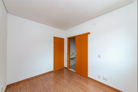 Apartamento à venda com 143m², 4 quartos e 3 vagasSemi Suíte 1