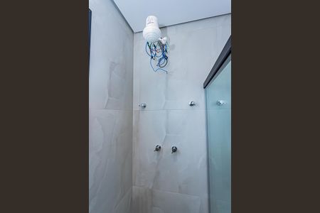 Casa à venda com 200m², 3 quartos e 3 vagas Casa à venda com 200m², 3 quartos e 3 vagasBanheiro suite