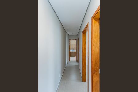 Casa à venda com 200m², 3 quartos e 3 vagas Casa à venda com 200m², 3 quartos e 3 vagasCorredor