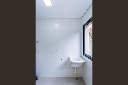 Casa à venda com 200m², 3 quartos e 3 vagas Casa à venda com 200m², 3 quartos e 3 vagasÁrea de Serviço