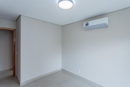 Casa à venda com 200m², 3 quartos e 3 vagas Casa à venda com 200m², 3 quartos e 3 vagasQuarto 2