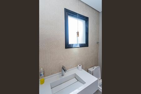 Casa à venda com 200m², 3 quartos e 3 vagas Casa à venda com 200m², 3 quartos e 3 vagasLavabo