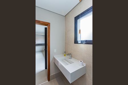 Casa à venda com 200m², 3 quartos e 3 vagas Casa à venda com 200m², 3 quartos e 3 vagasLavabo