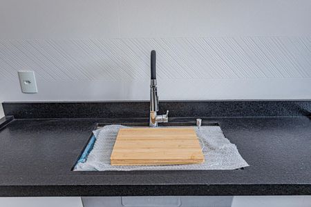 Casa à venda com 200m², 3 quartos e 3 vagas Casa à venda com 200m², 3 quartos e 3 vagasSala e cozinha