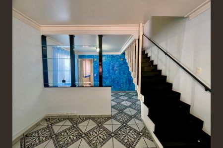 Sala de casa para alugar com 2 quartos, 175m² em Vila Galvão, Guarulhos