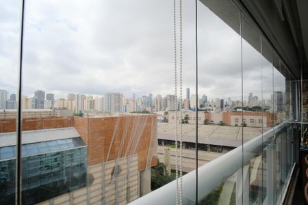 Apartamento à venda com 84m², 2 quartos e 2 vagasVaranda