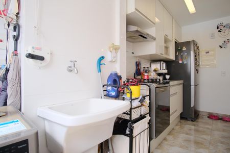 Apartamento à venda com 84m², 2 quartos e 2 vagasCozinha e Área de Serviço