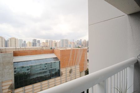 Apartamento à venda com 84m², 2 quartos e 2 vagasVaranda da Suíte 1