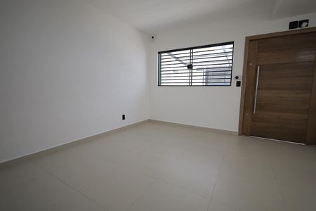 Casa à venda com 147m², 3 quartos e 2 vagasSala