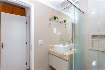 Apartamento para alugar com 65m², 3 quartos e 1 vagaSuíte - Banheiro