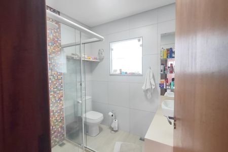 Casa à venda com 180m², 3 quartos e 3 vagasBanheiro