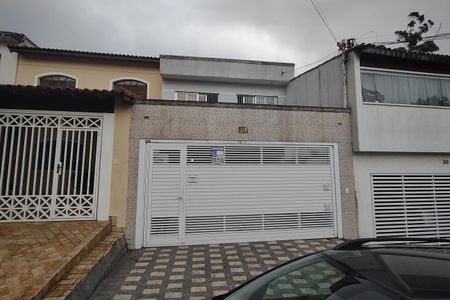 Casa à venda com 180m², 3 quartos e 3 vagasFachada